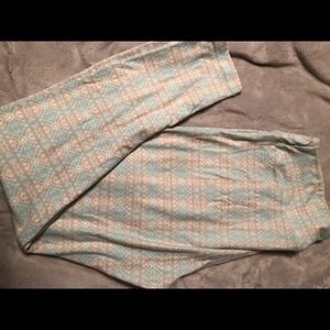 TC LULAROE LEGGINGS